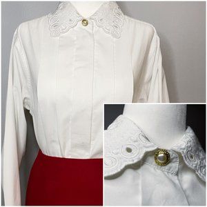 Vintage White Cottagecore Lace Collar Button Detai